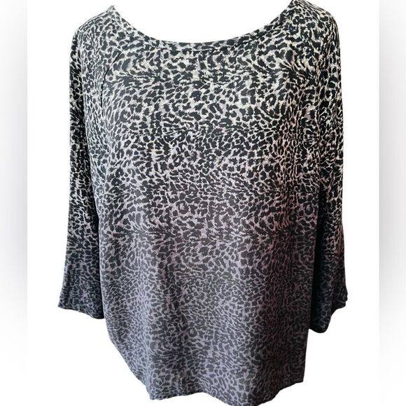 Joie Womens Snow Leopard Print 100% silk 
Top  Black White Ombre Size M. - Picture 1 of 7